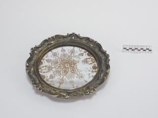 TRAY