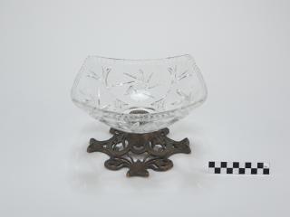 CAKE STAND