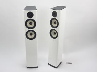 FLOORSTANDING SPEAKERS