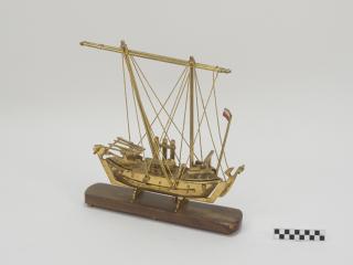 MODEL STATKU FIGURKA