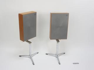 FLOOR SPEAKERS