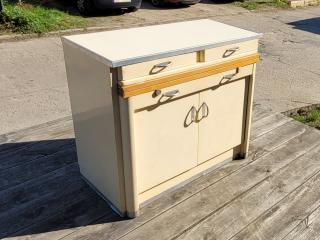 KITCHEN CABINET