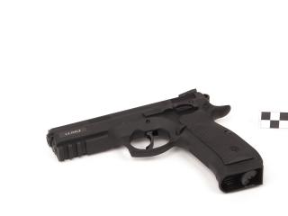 PISTOLET
