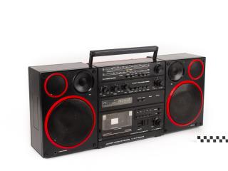 BOOMBOX RADIO