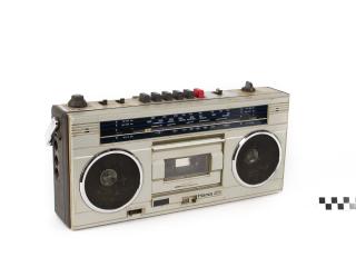 RADIO CASSETTE PLAYER BOOMBOX