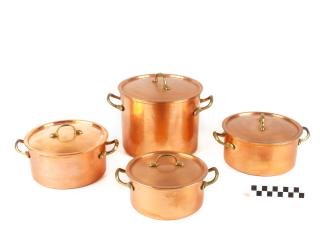 COPPER POT
