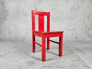 CHILDREN'S CHAIR