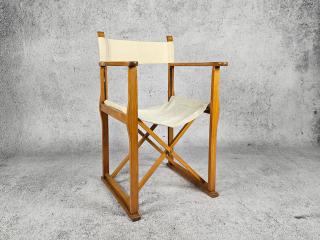 DIRECTOR'S CHAIR