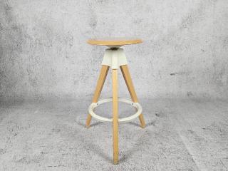 BAR STOOL