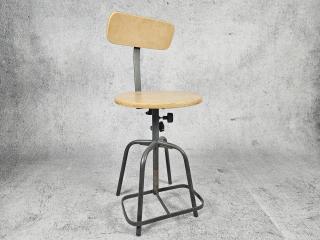 SWIVEL CHAIR