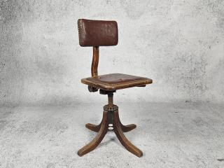 SWIVEL CHAIR