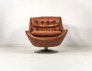 DUŃSKI OBROTOWY FOTEL LOUNGE