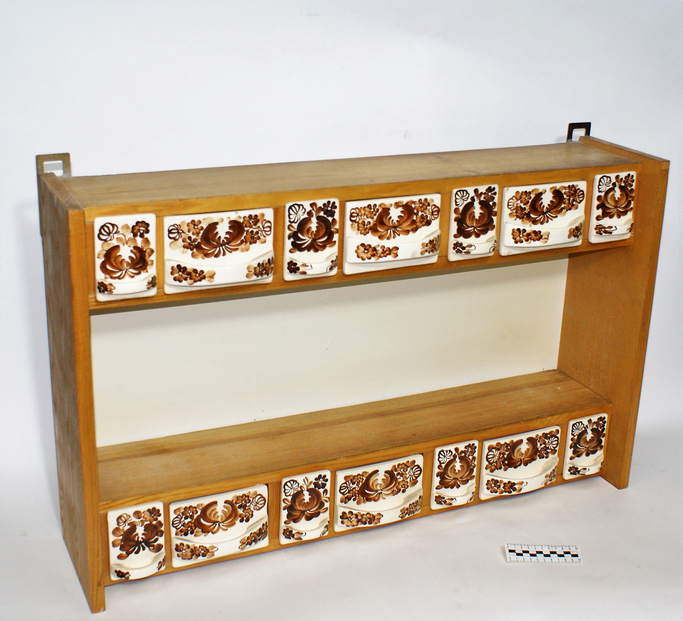 SZAFKA Z POJEMNIKAMI NA PRZYPRAWY, WŁOCŁAWEK