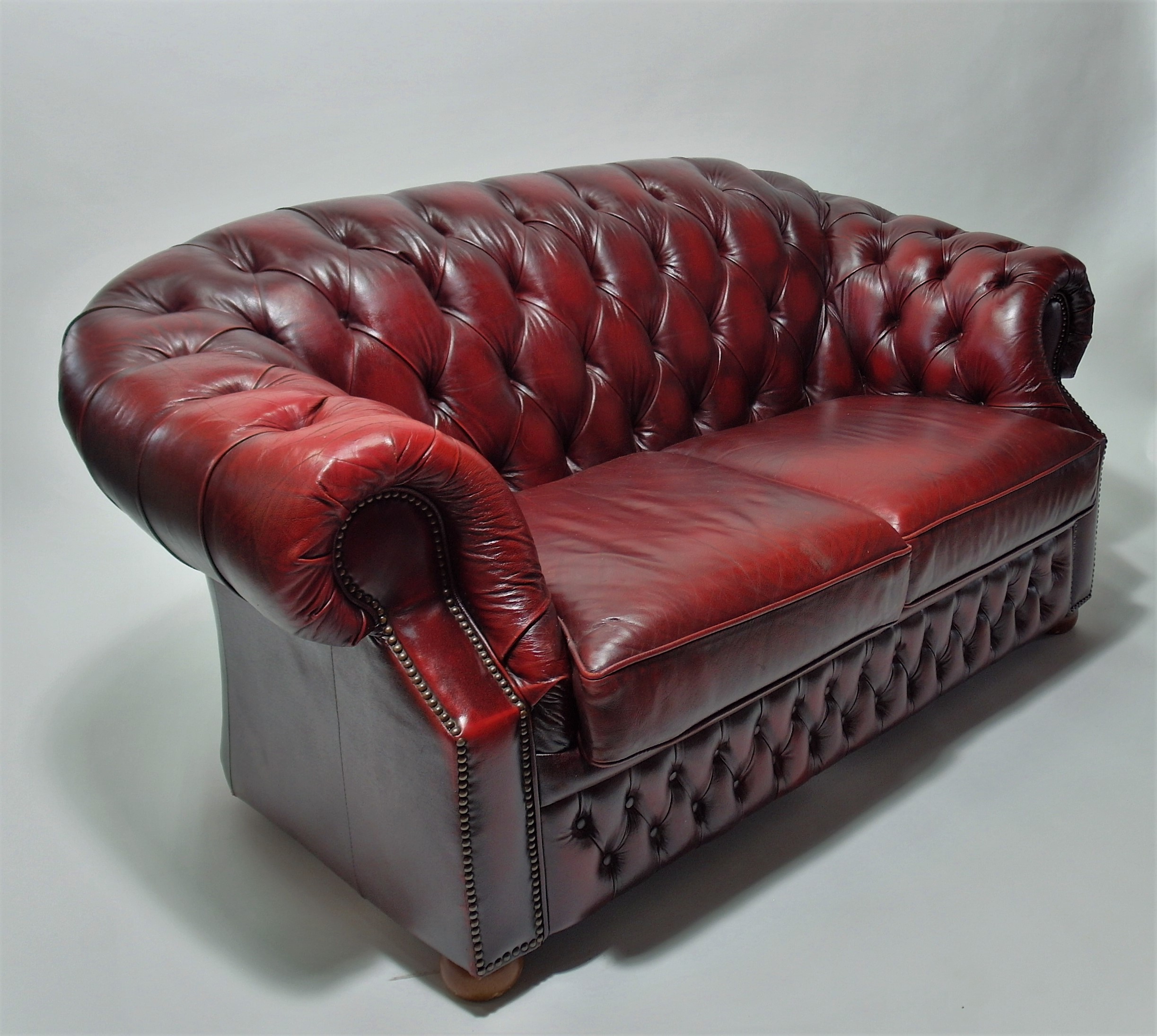 KANAPA SOFA