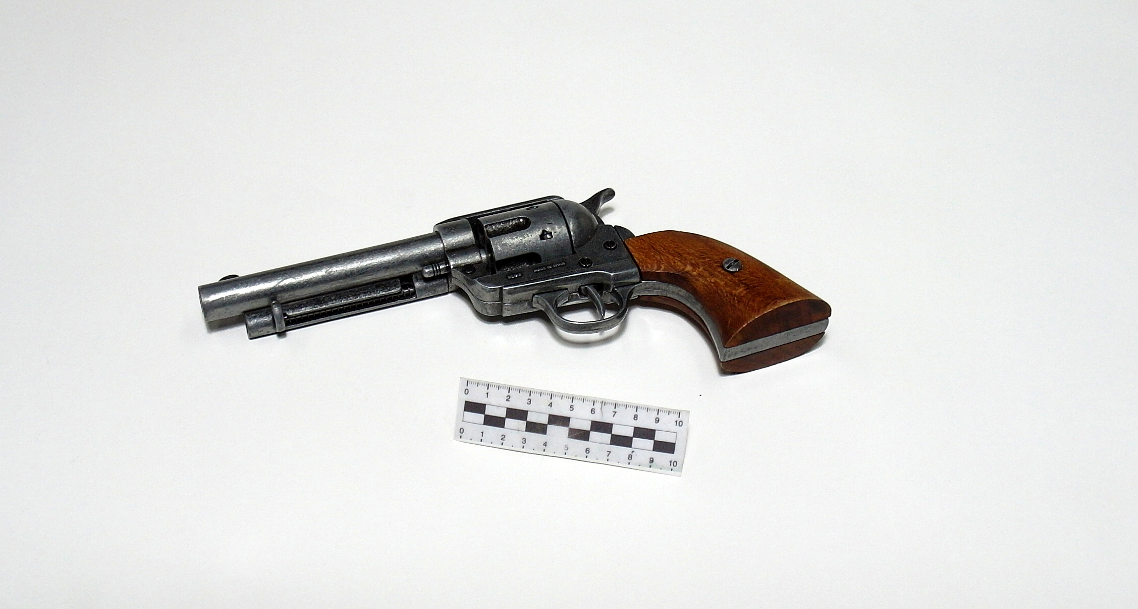 REWOLWER COLT PISTOLET