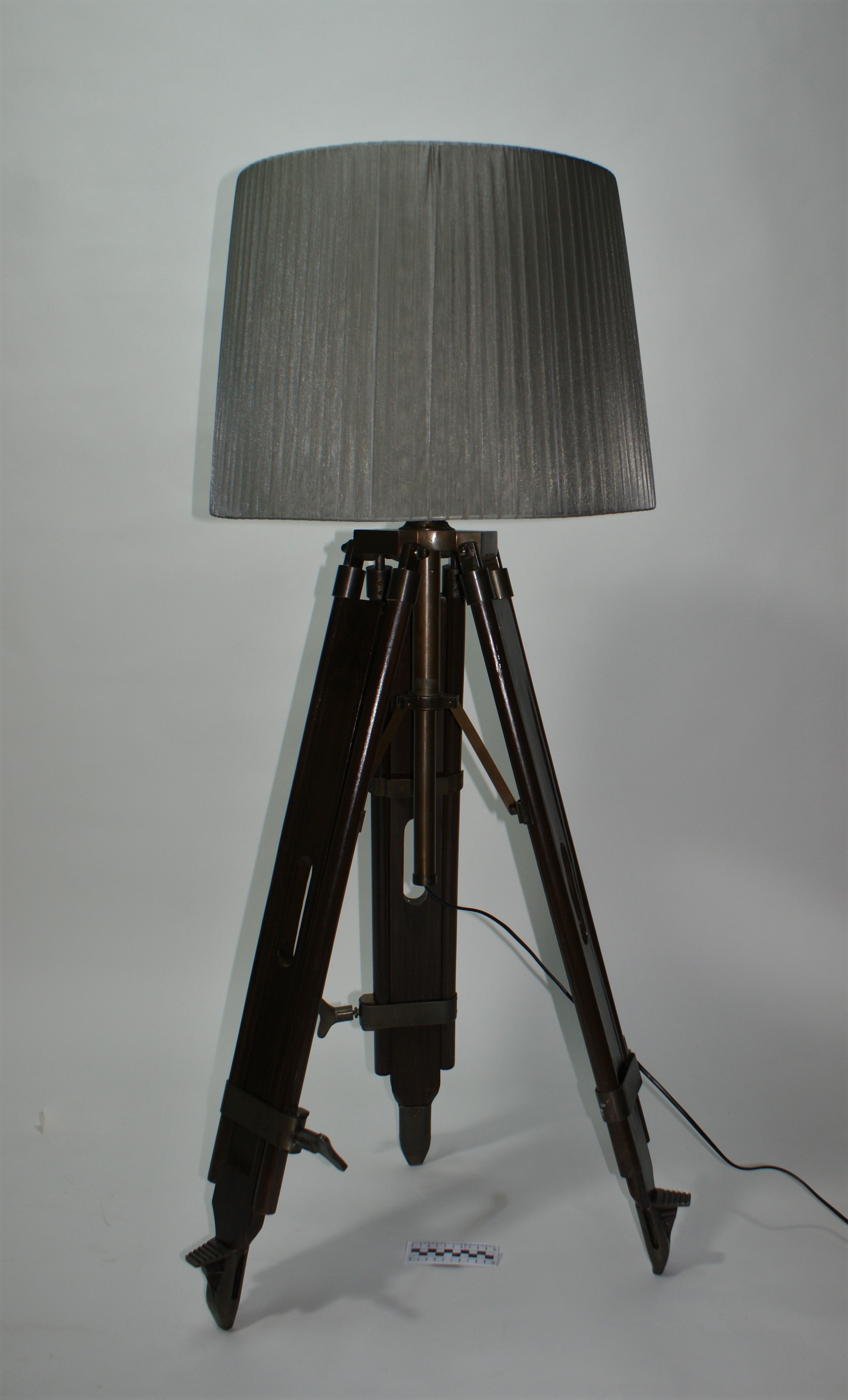 LAMPA PODŁOGOWA