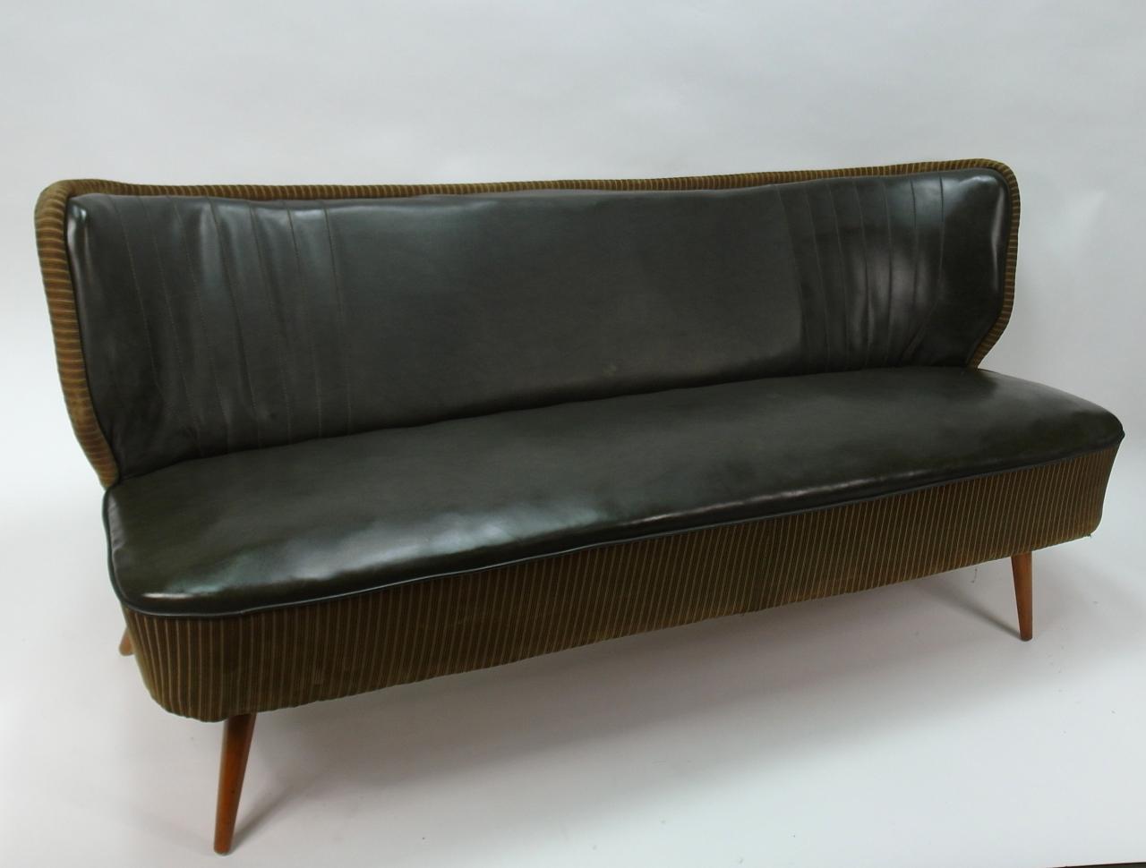 KANAPA SOFA