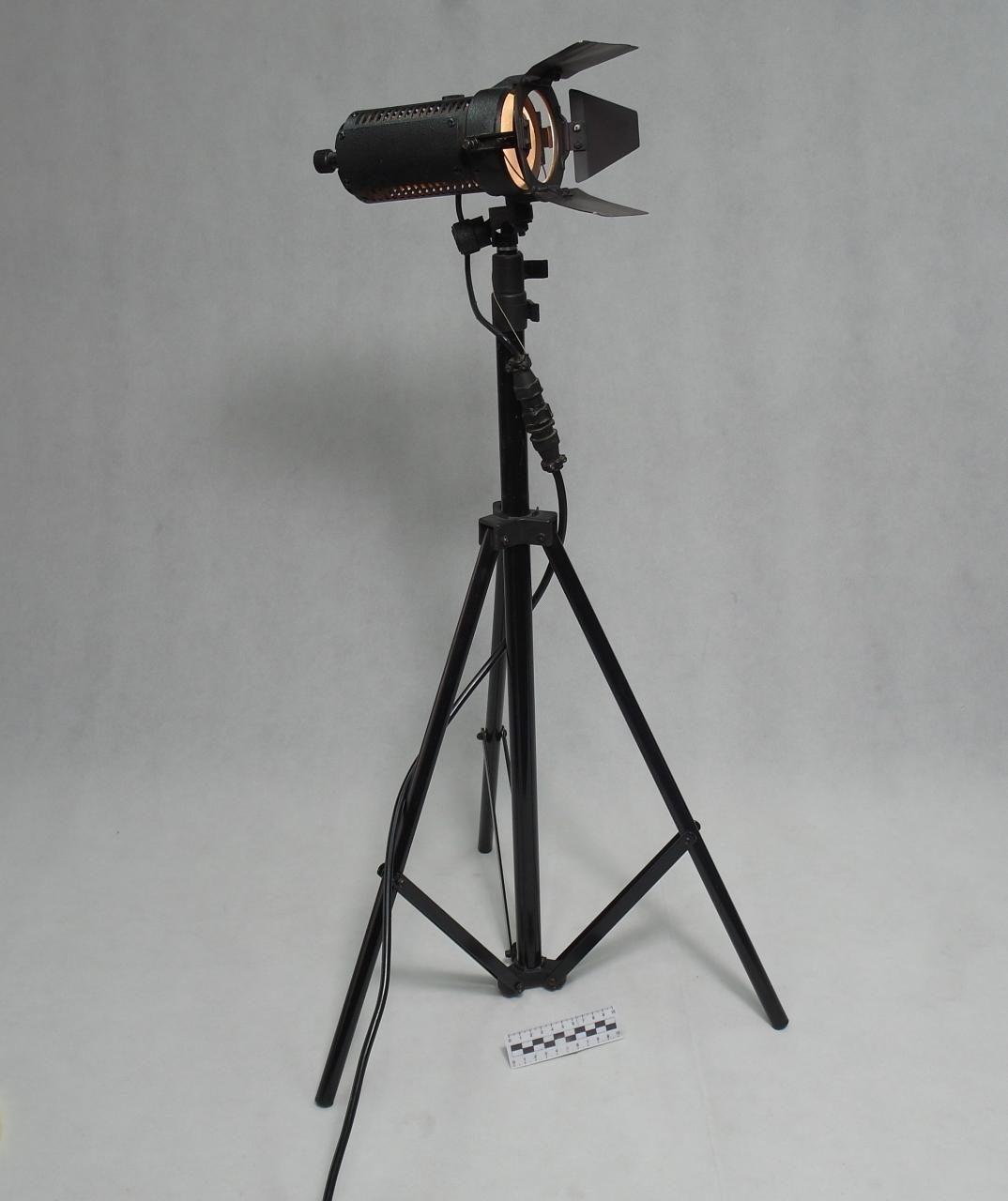 LAMPA FILMOWA PODŁOGOWA