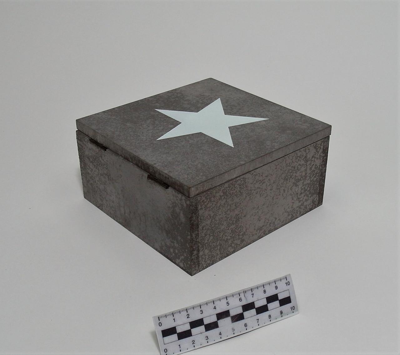 PUDEŁKO SKRZYNECZKA SZKATUŁKA