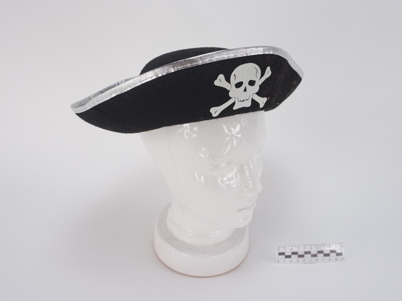 CZAPKA PIRATA