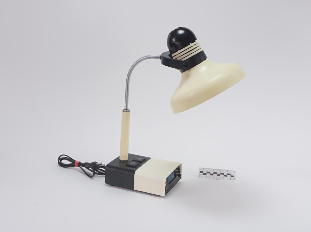 LAMPA BIURKOWA Z ZEGAREM, ZSRR LATA 70-TE