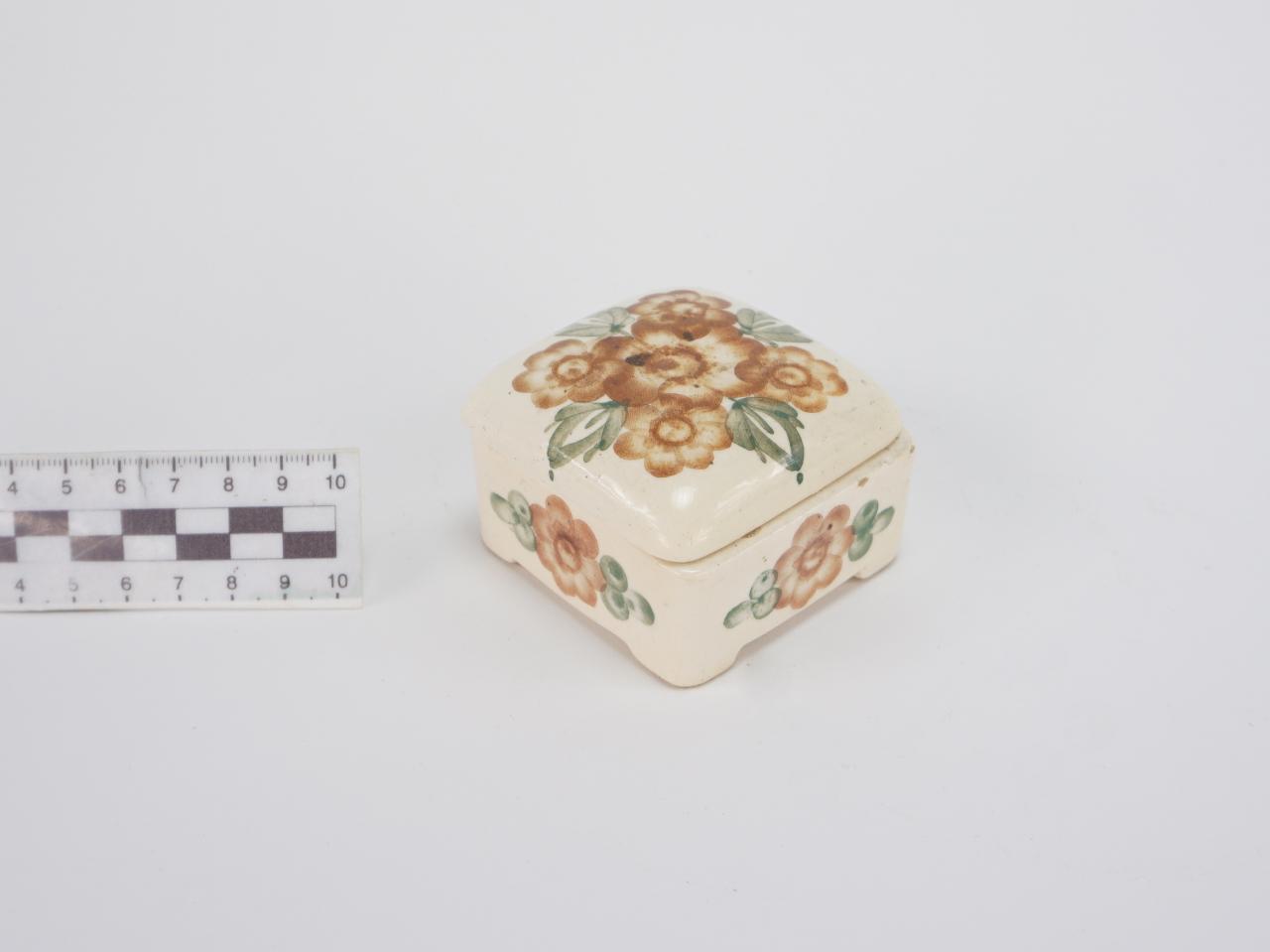 PUDEŁKO SKRZYNECZKA SZKATUŁKA