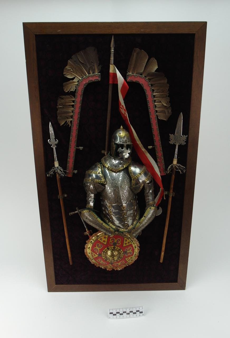 DEKORACJA ŚCIENNA HUSARZ