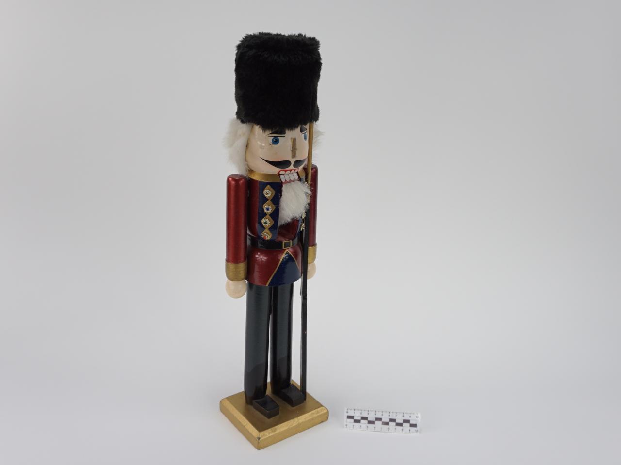 DZIADEK DO ORZECHÓW