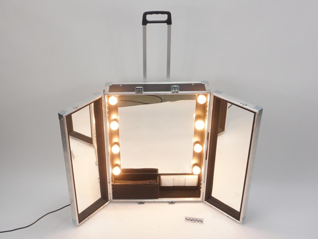 TOALETKA LUSTRO MAKEUP