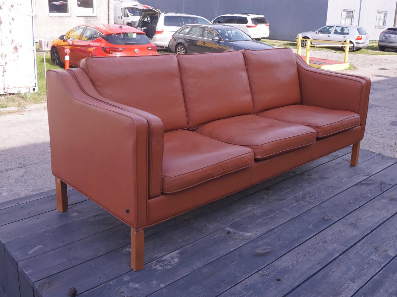 KANAPA SOFA