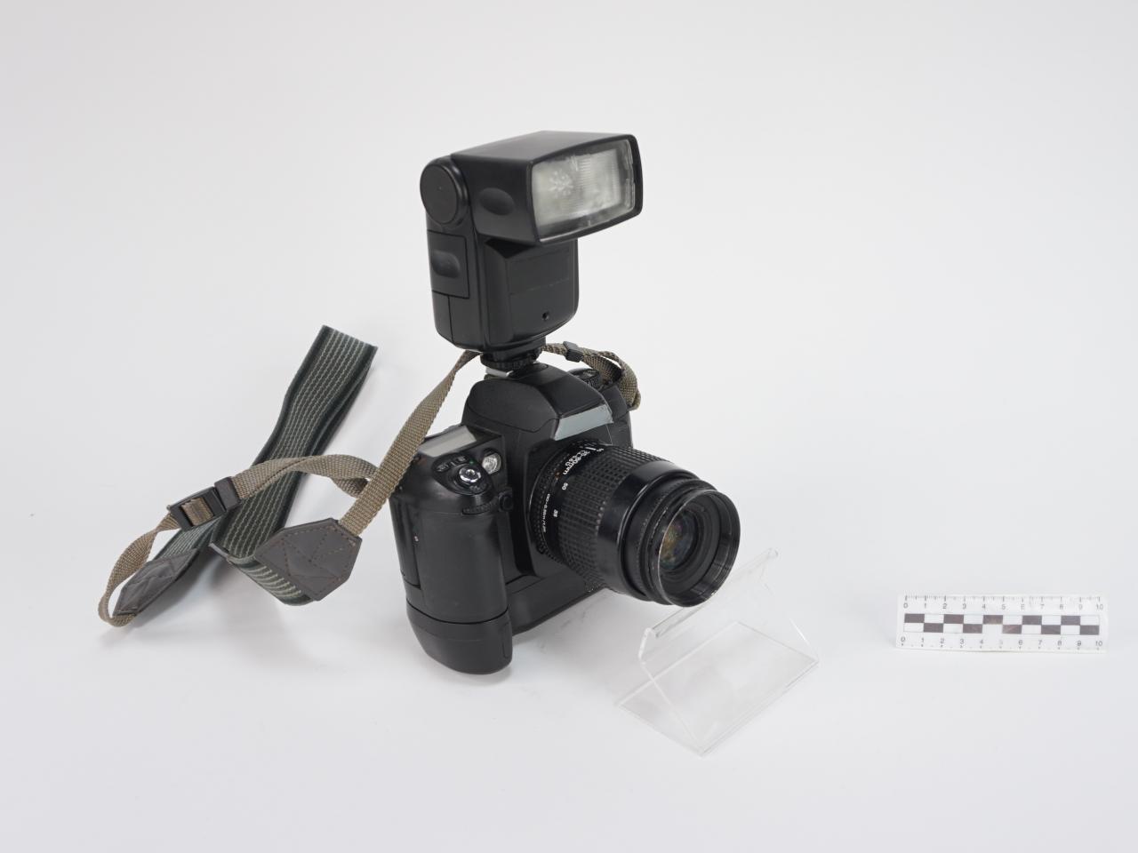 APARAT FOTOGRAFICZNY ANALOGOWY