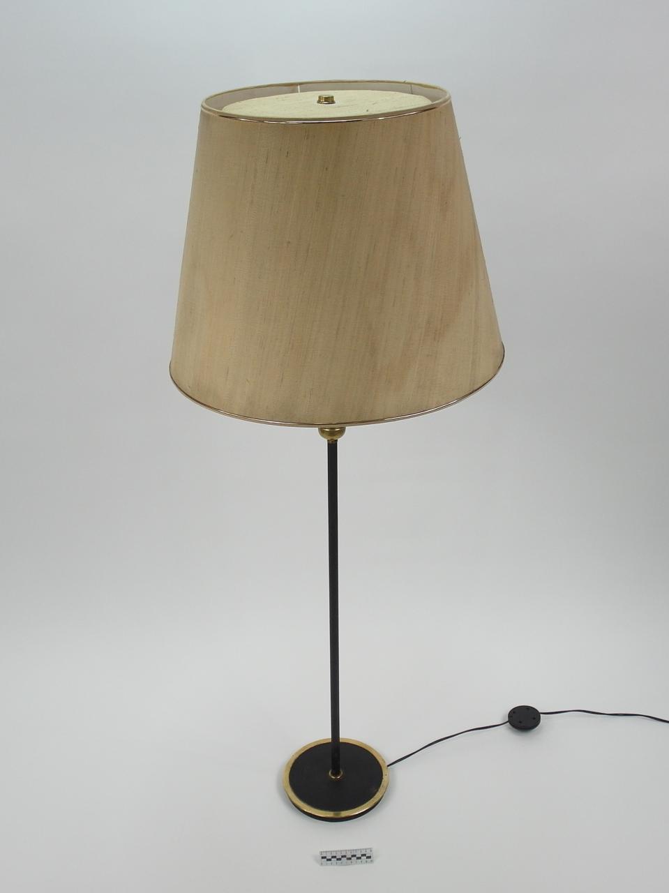 LAMPA PODŁOGOWA