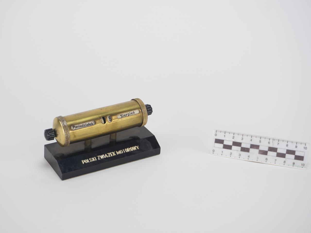 DATOWNIK  KALENDARZ BIURKOWY