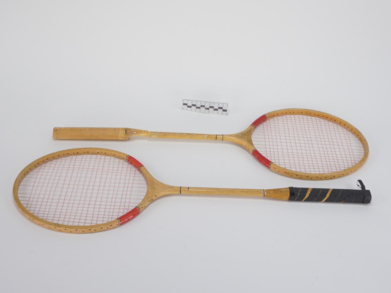 RAKIETA DO BADMINTONA
