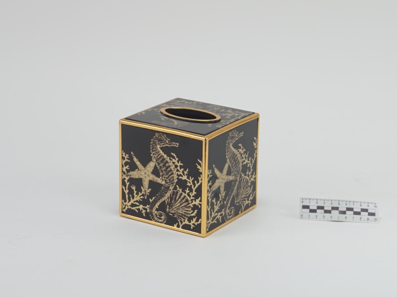 PUDEŁKO NA CHUSTECZKI