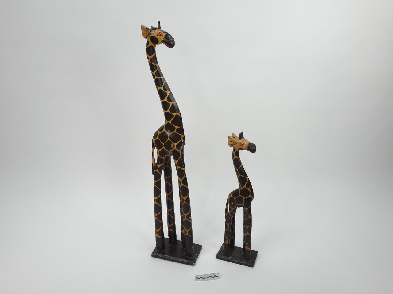 FIGURKA OZDOBNA DEKORACYJNA 