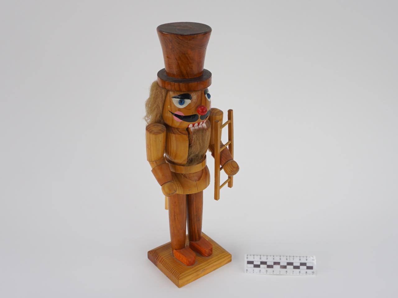 DZIADEK DO ORZECHÓW