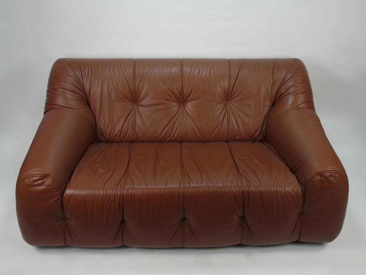 KANAPA SOFA