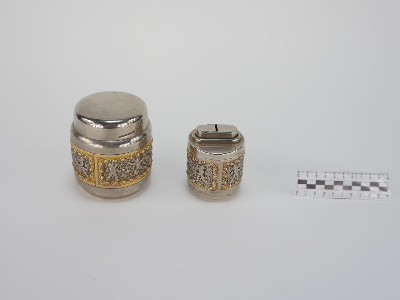 POJEMNIK NA PAPIEROSY I ZAPALNICZKA