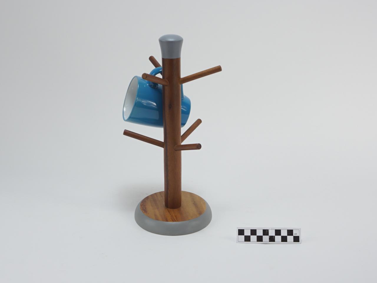 STOJAK NA KUBKI FILIZANKI