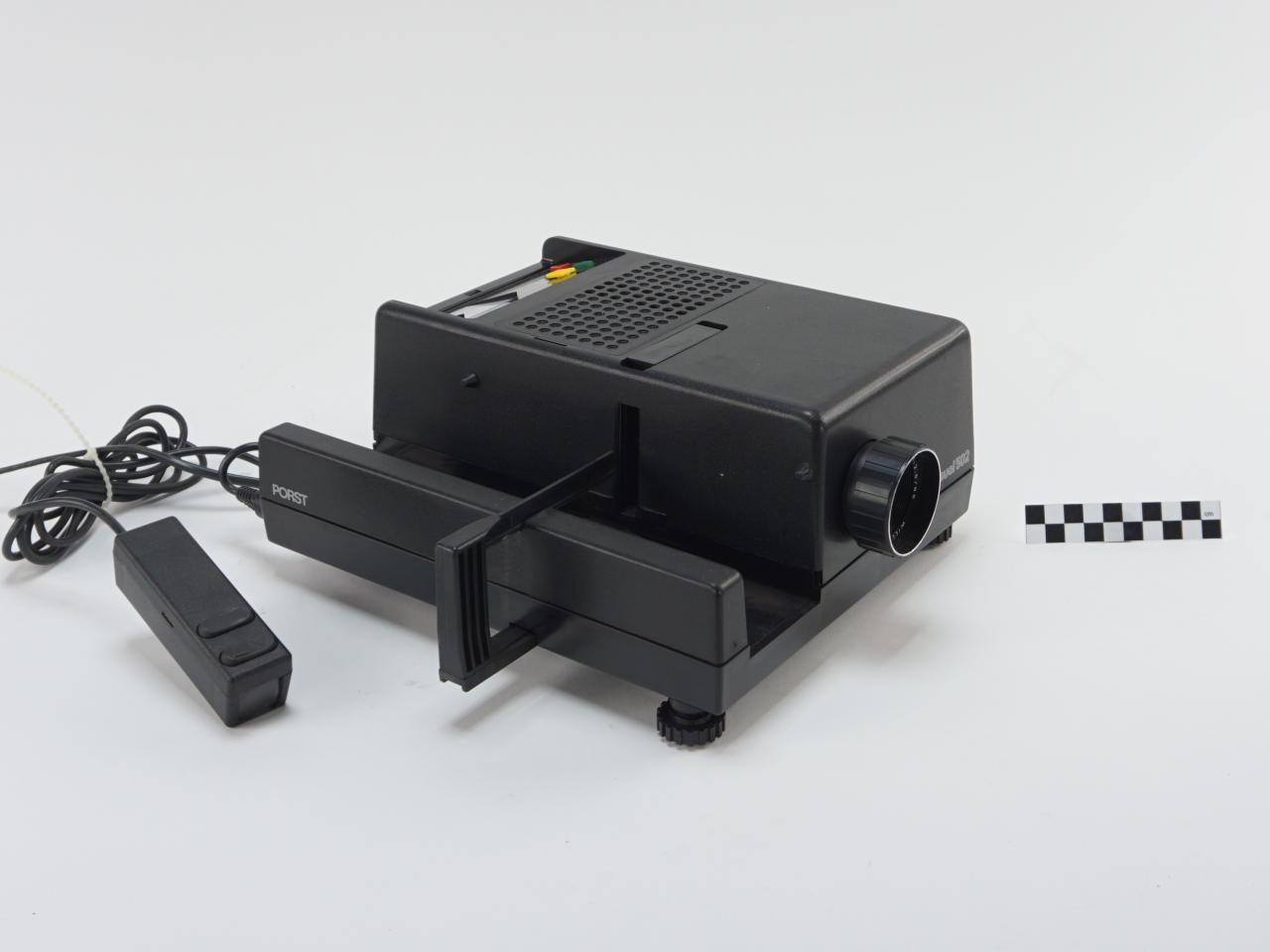 RZUTNIK DO SLAJDÓW PROJEKTOR