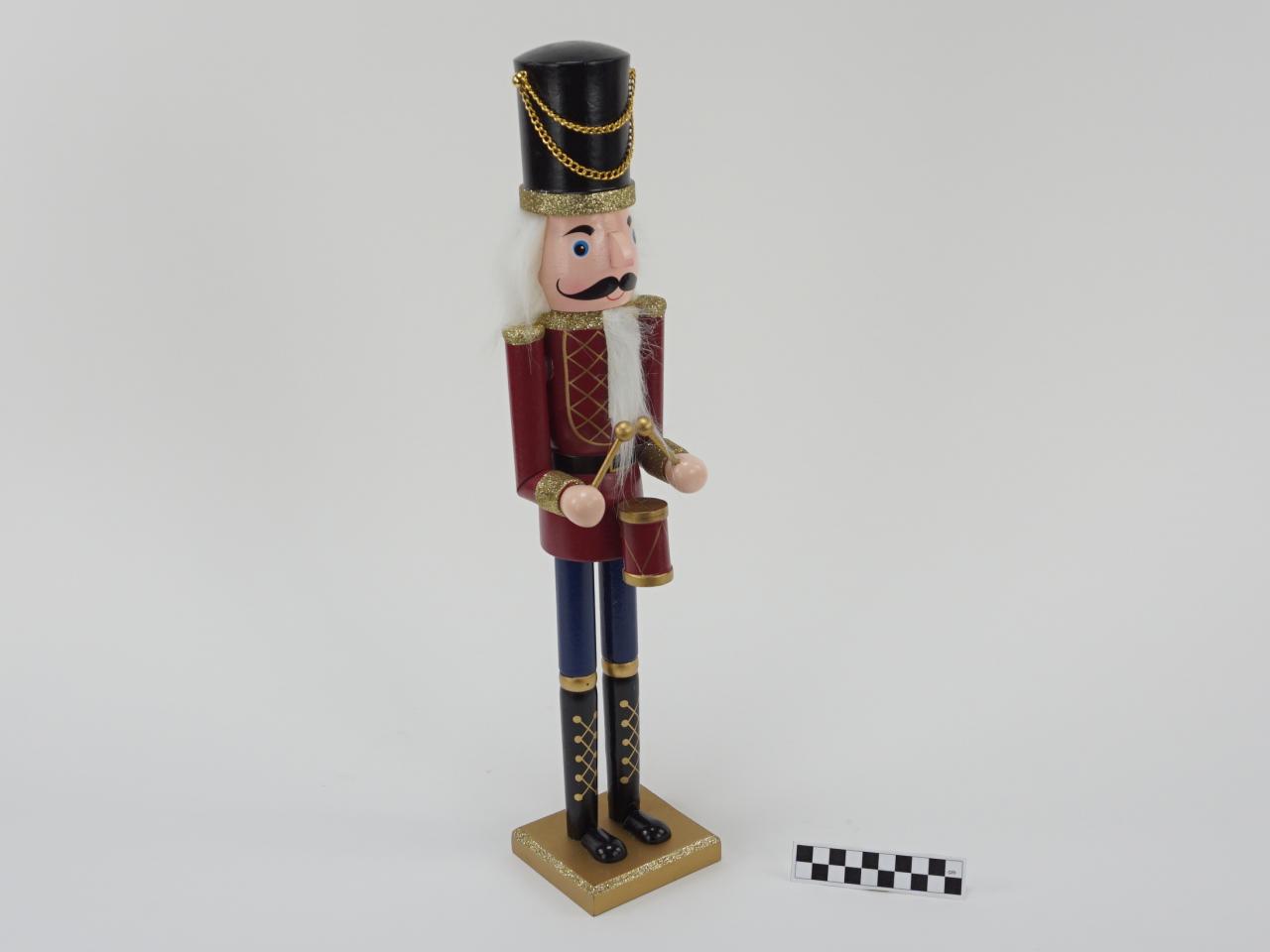 DZIADEK DO ORZECHÓW