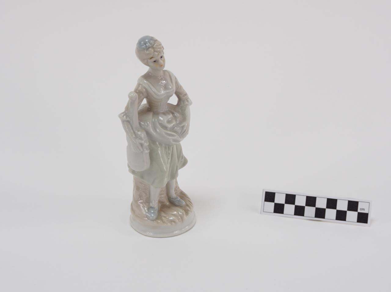 FIGURKA OZDOBNA DEKORACYJNA