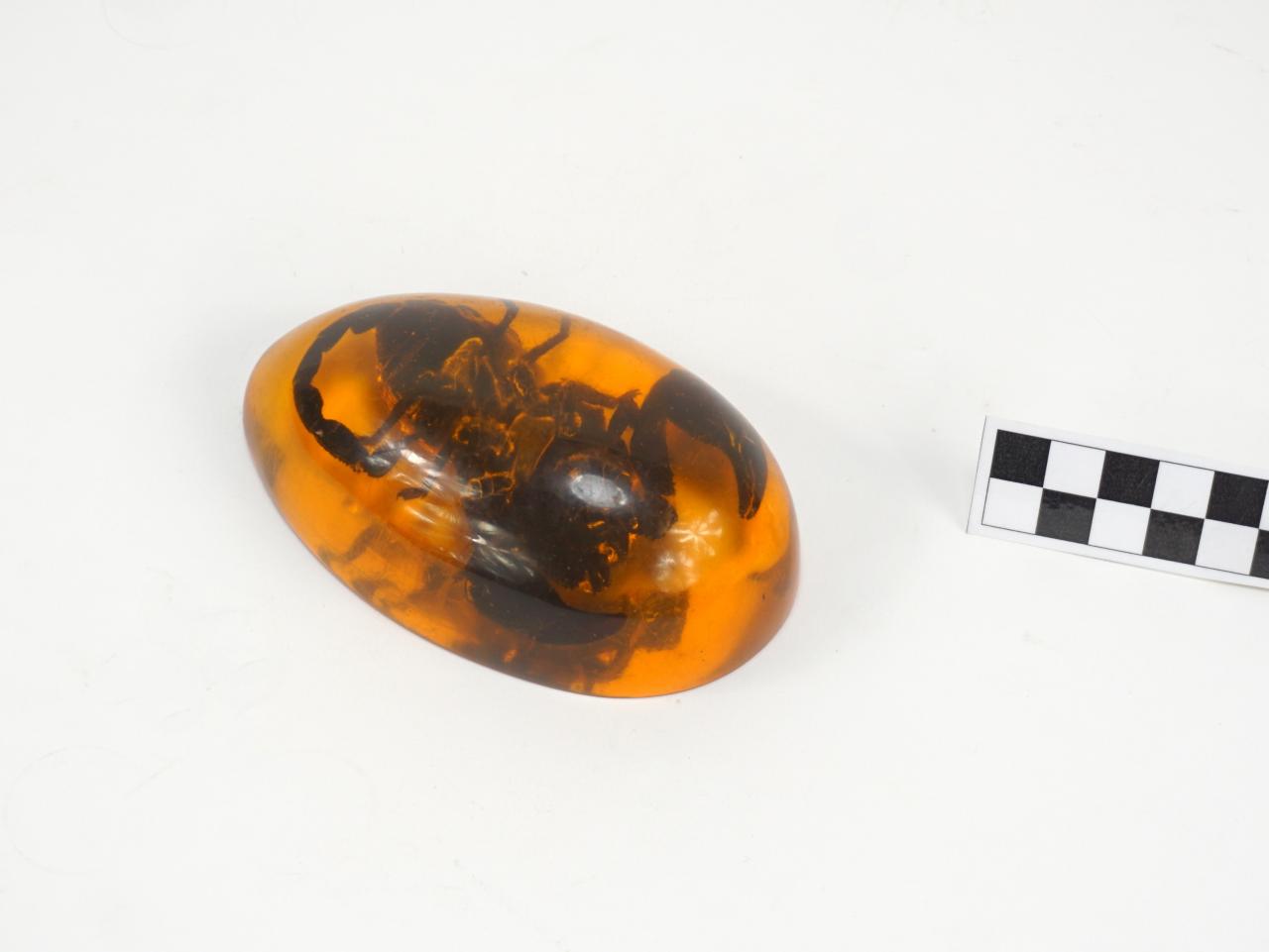 FIGURKA OZDOBNA DEKORACYJNA