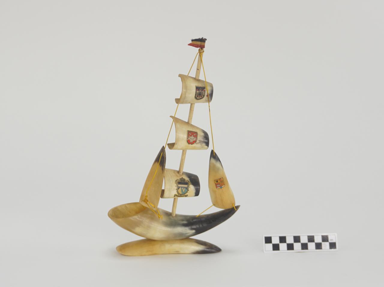 MODEL STATKU FIGURKA