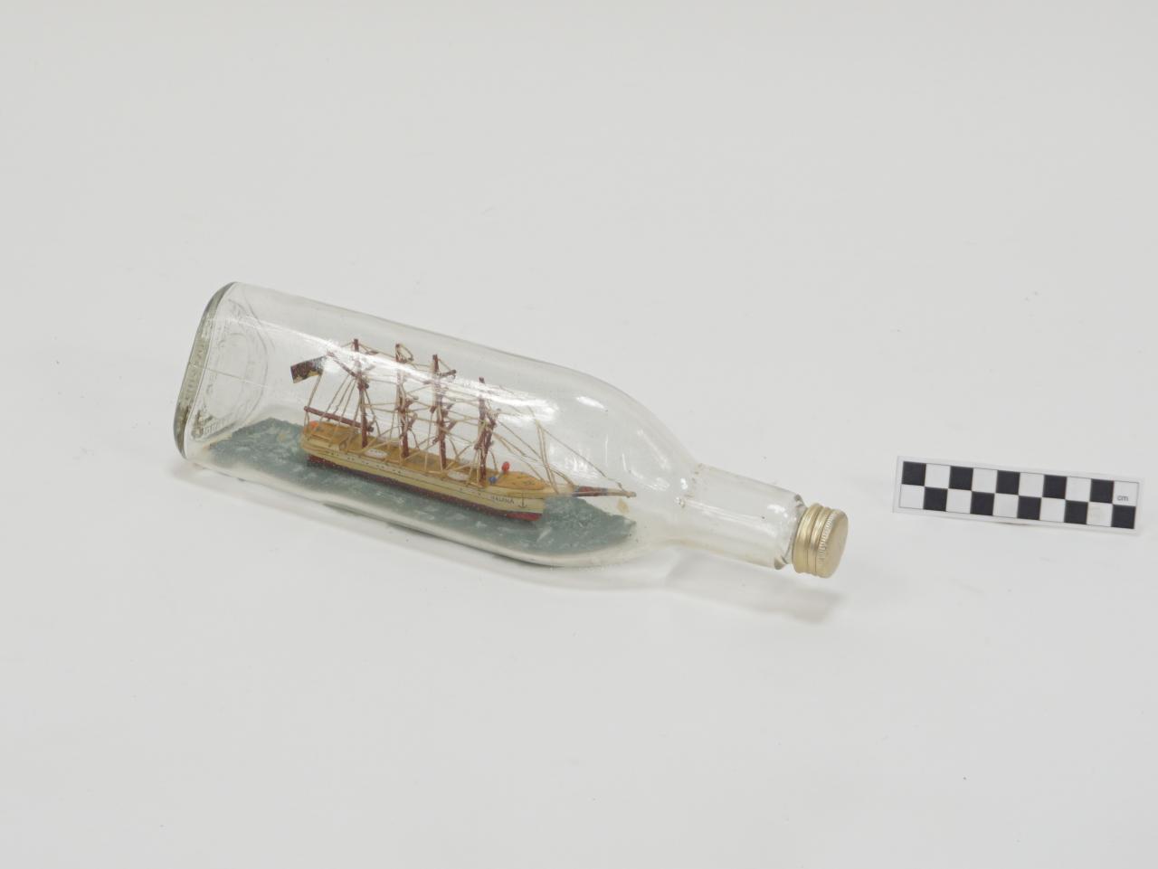 MODEL STATKU FIGURKA STATEK W BUTELCE