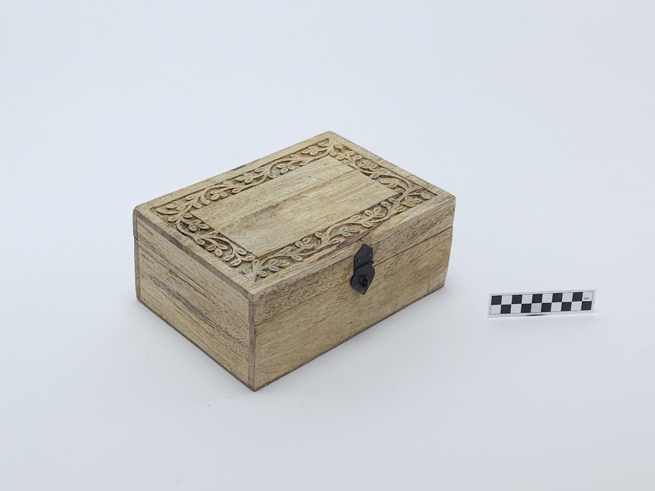 PUDEŁKO SKRZYNECZKA SZKATUŁKA