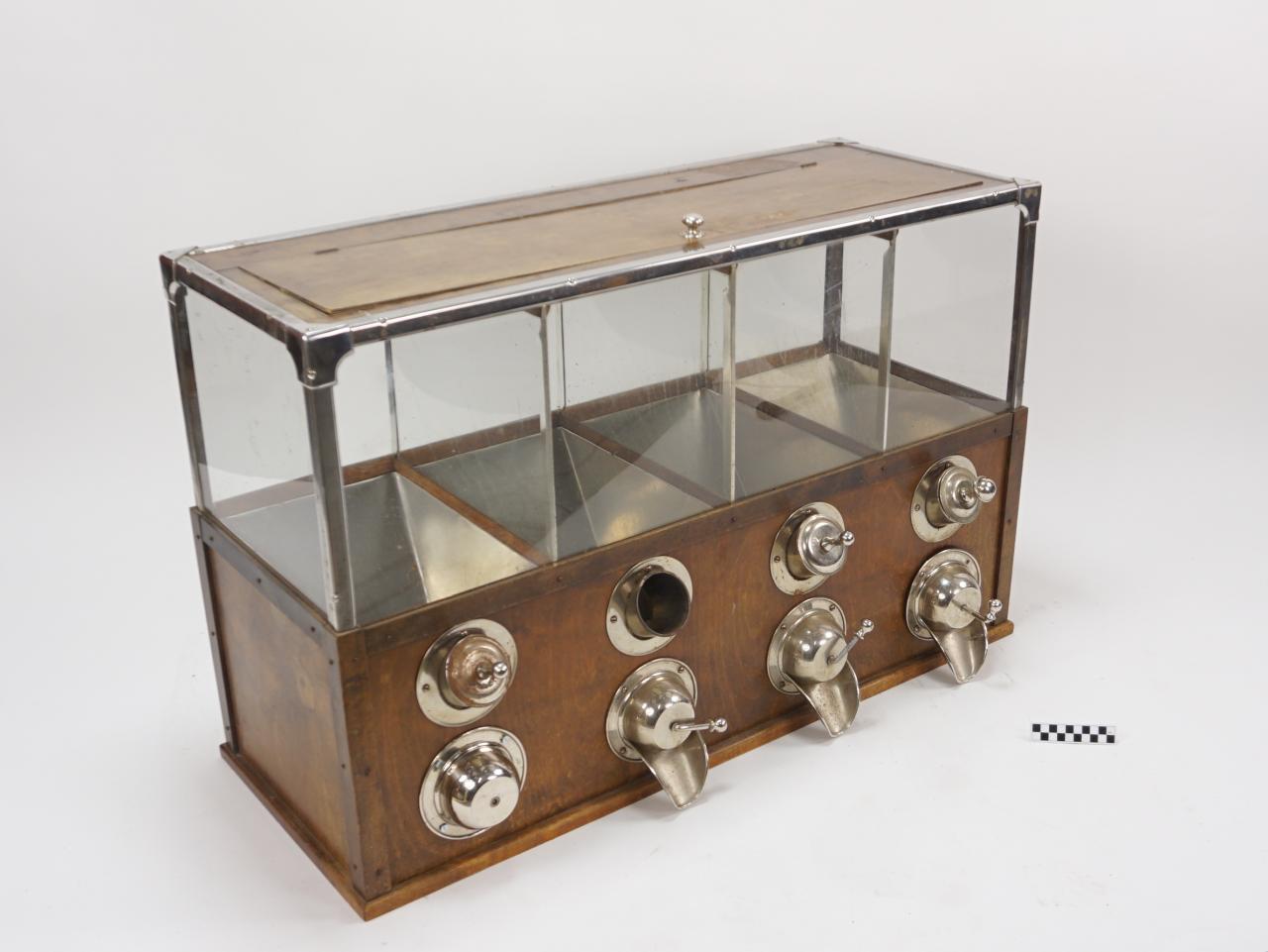 DOZOWNIK NA KAWĘ, POŁOWA XX wieku