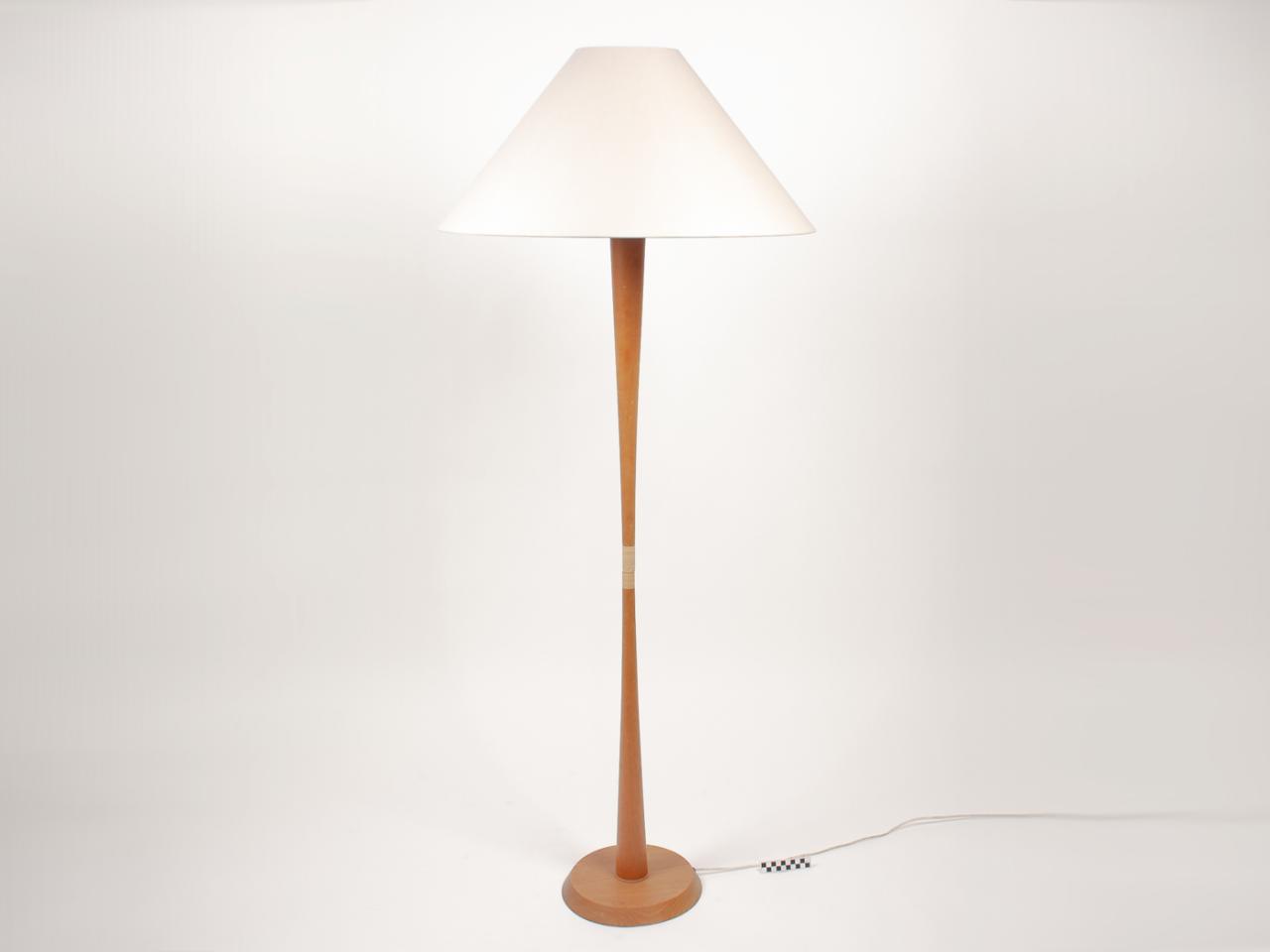 LAMPA PODŁOGOWA, DANIA