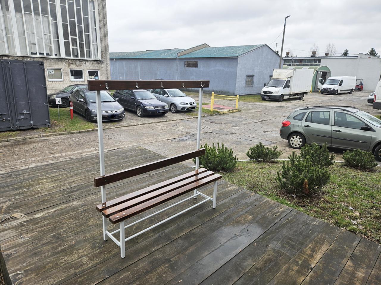 ŁAWKA DO SZATNI Z WIESZAKIEM